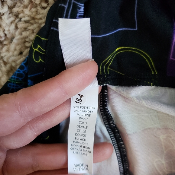 Lularoe Disney Winnie the Pooh Leggings OS - Picture 7 of 7